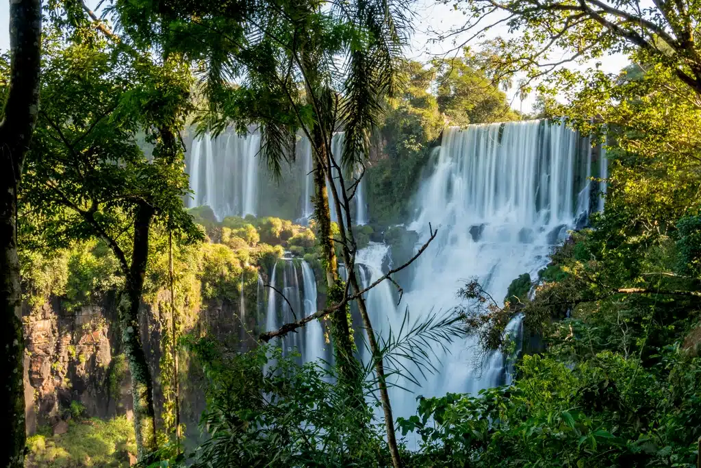 Wasserfall im Dschungel